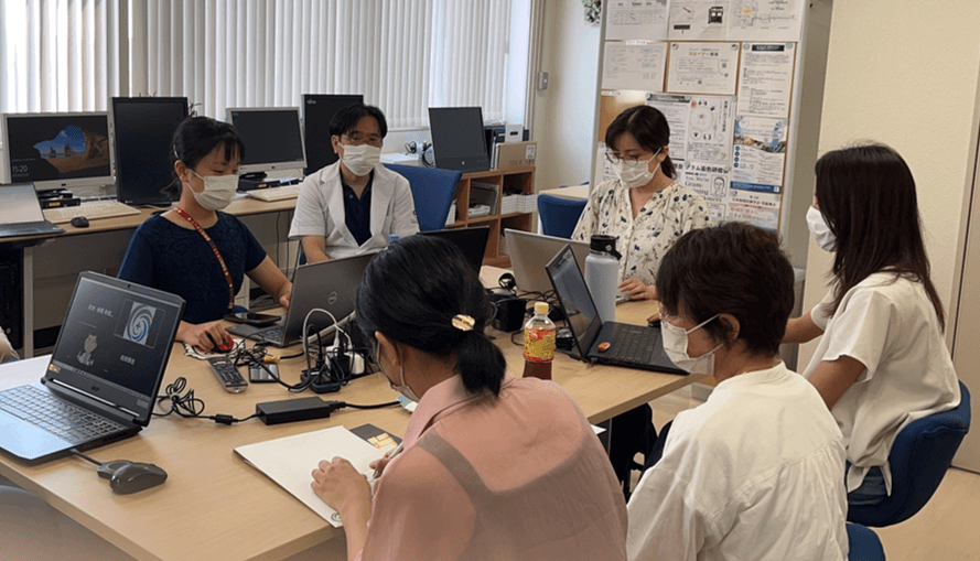 高校生が見学に来てくれました
